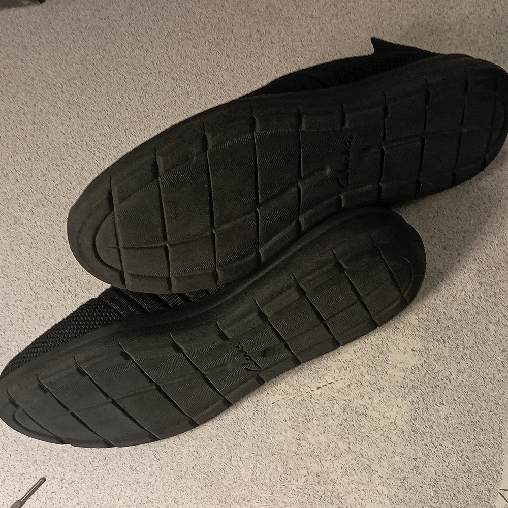 Clarks - Picture 5 of 8